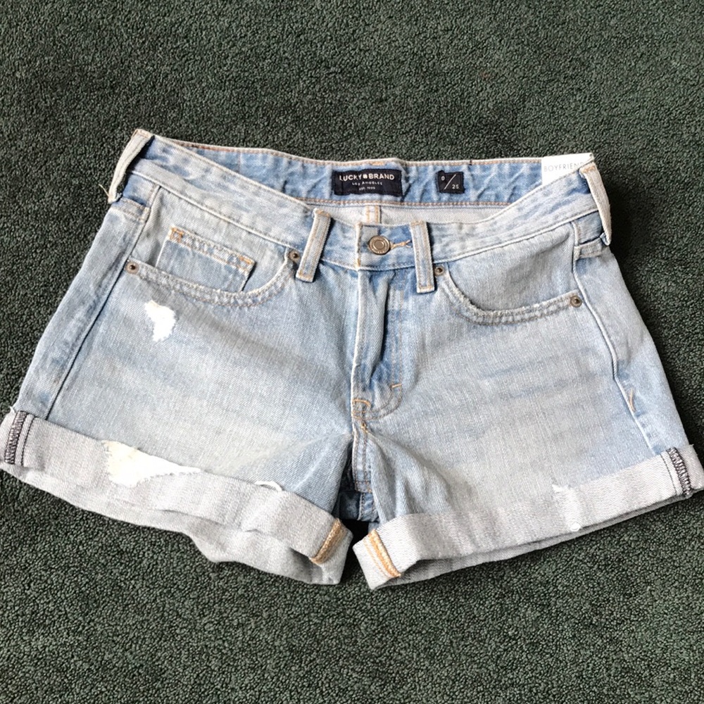 New distressed Lucky Brand 0 25 waist boyfriend denim shorts